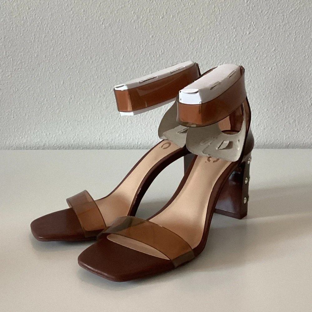 Inc Elegant Brown Ankle Strap Heels Size 6 WD